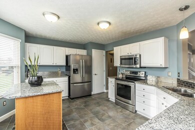 1817 Aurora Ave, Lewis Center, OH 43035 - photo 7