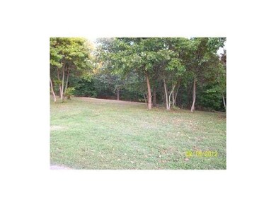 Land. The perfect neighborhood to call home.