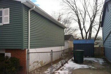 4488 Collingdale Side