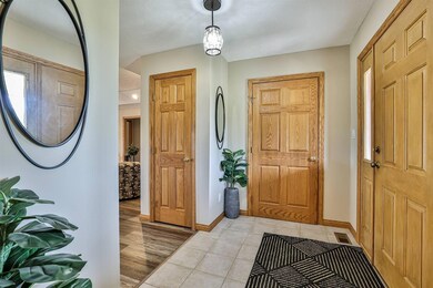005-Foyer-image-2