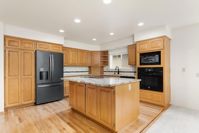 1009 NW Regent Dr, Grants Pass, OR 97526 - photo 7