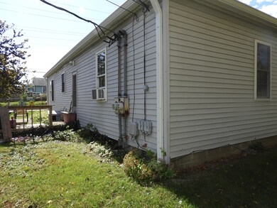 894 Albany St, Beech Grove, IN 46107 - photo 6