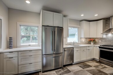 004_Kitchen