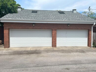 4-car Garage