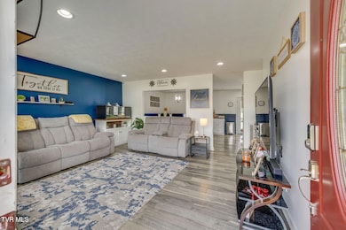 660 Way Cross Rd, Church Hill, TN 37642 - photo 5