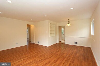 13201 Justice Rd, Rockville, MD 20853 - photo 4