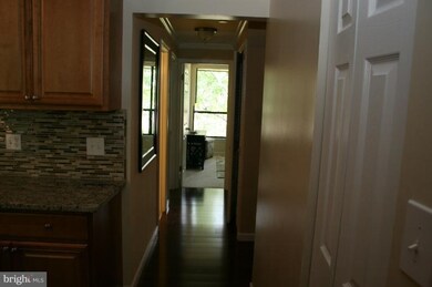 3352 Huntley Square Dr unit A2, Temple Hills, MD 20748 - photo 5