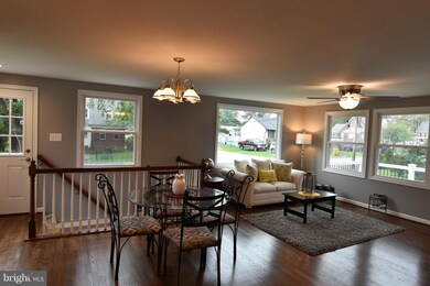 210 Kenwood Rd, Pasadena, MD 21122 - photo 3