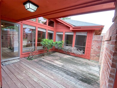 5935 Donwhite Ln, Houston, TX 77088 - photo 5