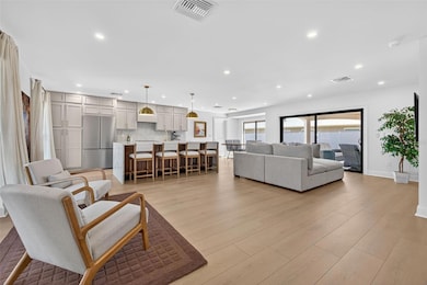 13933 Cherry Creek Dr, Tampa, FL 33618 - photo 7