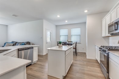 2536 Goodrich Rd, Fort Worth, TX 76179 - photo 3