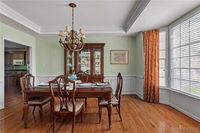 Check out the tray ceiling, picture frame molding