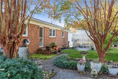 1152 Faulkner Rd unit 1, Clover, SC 29710 - photo 5