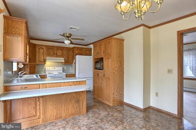 70 Eisenhauer Rd, Myerstown, PA 17067 - photo 5