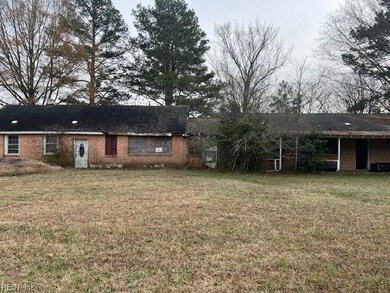 22290 Thomaston Rd, Newsoms, VA 23874 - photo 2