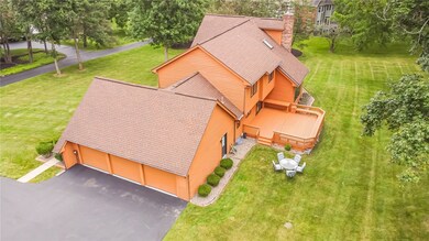 3 car garage!