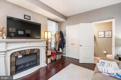 410 Kettle Bottom Dr, Reisterstown, MD 21136 - photo 2