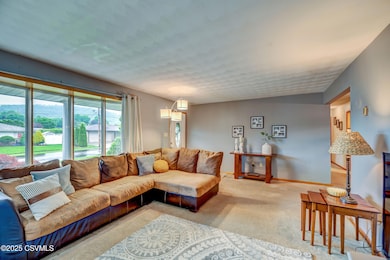 Living Rm
