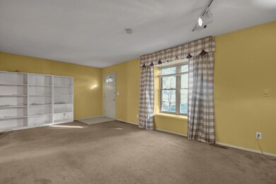 8-web-or-mls-1607-mcnaughten-rd
