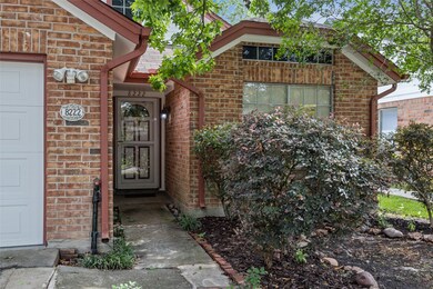 8222 Summertree Dr, Houston, TX 77040 - photo 4