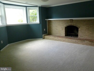 7811 Richfield Rd, Springfield, VA 22153 - photo 6