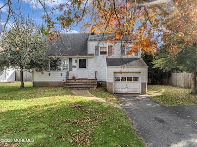 55 Spruce Dr, Shrewsbury, NJ 07702 - photo 2