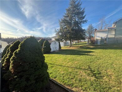 215 Cherry Ave, Houston, PA 15342 - photo 5