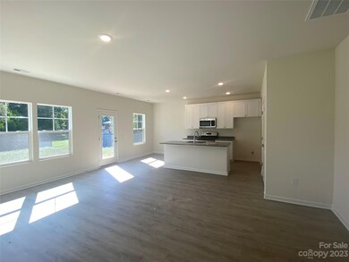 720 Brandon St, Statesville, NC 28677 - photo 2