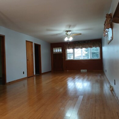 1146 N Main St, Bridgeport, IL 62417 - photo 7