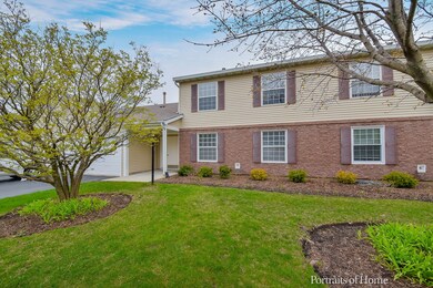 302 Newport Ln unit B1, Bartlett, IL 60103 - photo 2