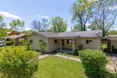 49 N Scruggs Ln, Frankfort, KY 40601 - photo 2