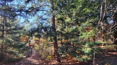 52 Winding Brook Dr unit 52, South Burlington, VT 05403 - photo 5