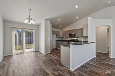 525 Seasons Ct, Nampa, ID 83686 - photo 7