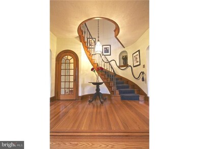 637 Drexel Ave, Drexel Hill, PA 19026 - photo 2