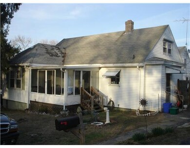 652 Putnam Pike, Greenville, RI 02828 - photo 2