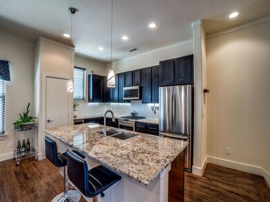 5901 Ross Ave unit 3, Dallas, TX 75206 - photo 3