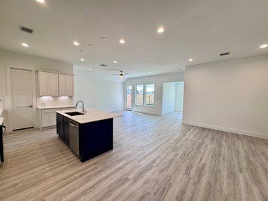 14114 Primrose Ridge Ln, Shenandoah, TX 77384 - photo 6