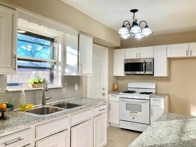 6834 Driftwood St, Houston, TX 77021 - photo 3