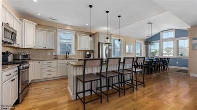 860 E 7th St unit C / Top, Ocean City, NJ 08226 - photo 2