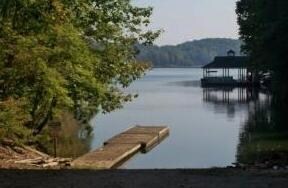 Community Boat Ramp to Smith Mtn Lake