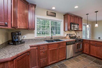 439 Webster St, Batavia, IL 60510 - photo 5