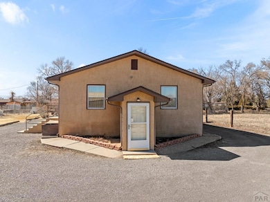 1040 28th Ln, Pueblo, CO 81006 - photo 2