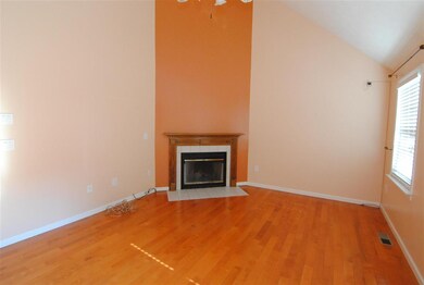 78 Cadogan Way unit UFF298, Nashua, NH 03062 - photo 2