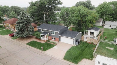 523 N 2nd Ave, Hastings, NE 68901 - photo 2