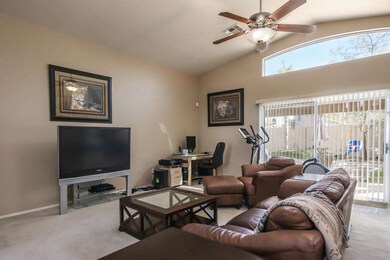004-Living_Room-1603765-print