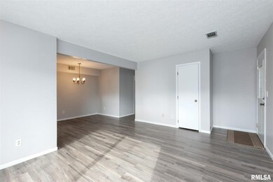 2019 E 38th Street Place unit 1B, Davenport, IA 52807 - photo 6