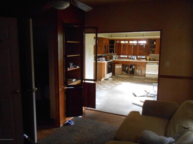 325 12th Ave, Scranton, PA 18504 - photo 3