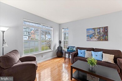 8 Lehigh Ct, Princeton, NJ 08540 - photo 4