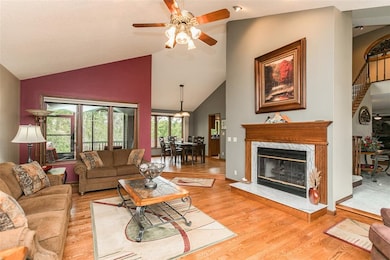 2058 Sky View Dr, Marion, IA 52302 - photo 3