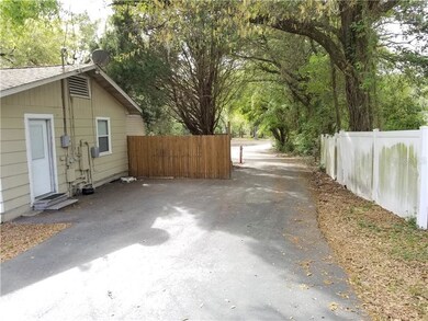 4814 Clewis Ave, Tampa, FL 33610 - photo 2